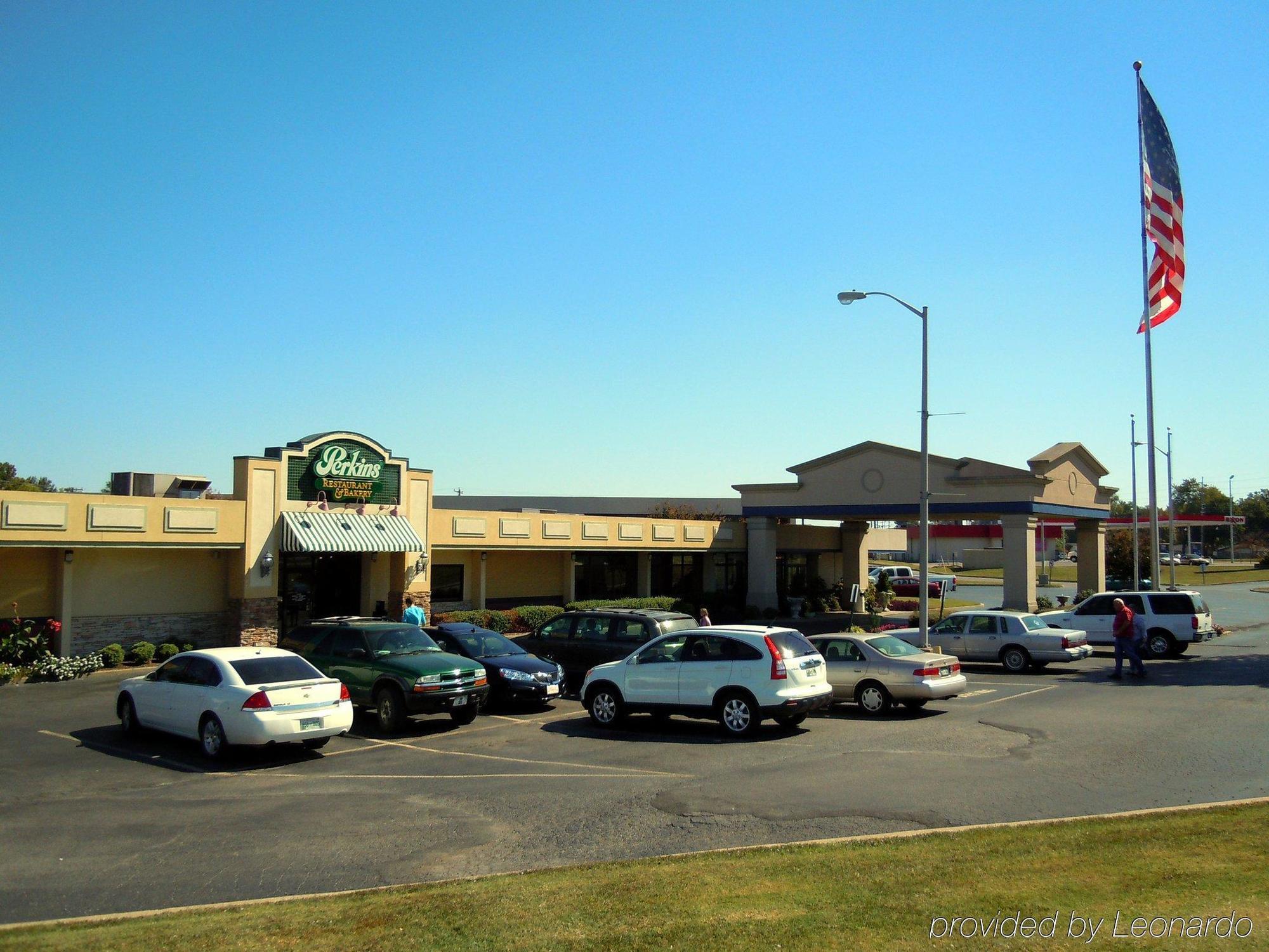 Best Western Dyersburg Inn Екстер'єр фото